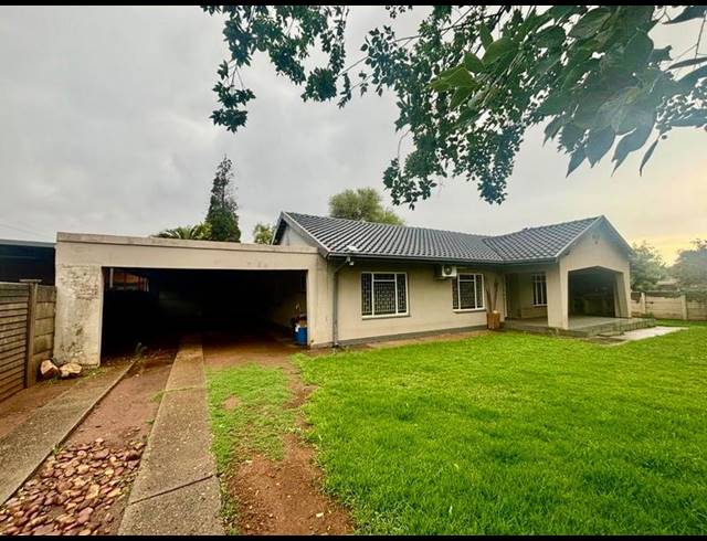 3 BEDROOM HOUSE FOR SALE IN VANDERBIJLPARK SW 5